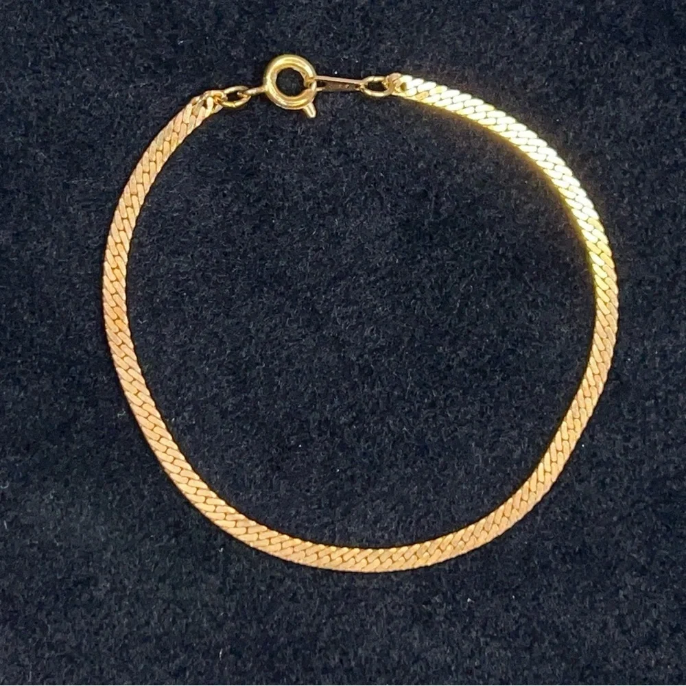 Vintage Made In Korea Yellow Gold Herringbone Bracelet Spring Ring Closure 7”